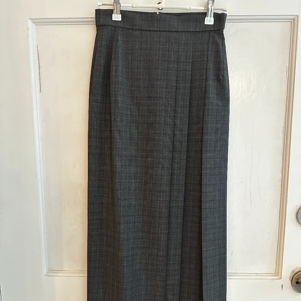 "New" Uniqlo plaid long skirt dark gray